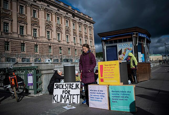 Ihren Namen kannte vor einem Jahr kaum jemand: Die damals 15-jährige Schülerin Greta Thunberg hockte sich vor den Reichstag in ...