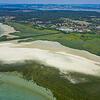 Durch den niedrigen Wasserstand des Bodensees wirkte die Festlandseite des Reichenauer Inseldamms wie ein breiter Sandstrand.