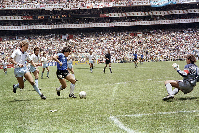 Diego Maradona beim Spiel Argentinien - England 1986 in Mexiko.