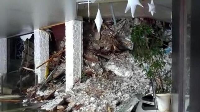 Schneelawine im Inneren des Hotels "Rigopiano" bei Farindola in den Abruzzen. Foto: Guardia di Finanza