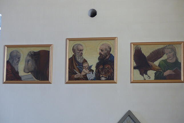 In der St. Ursula Kirche in Ühlingen sind einige Werke, unter anderem die Evangelisten von Erich Rastätter, zu finden.