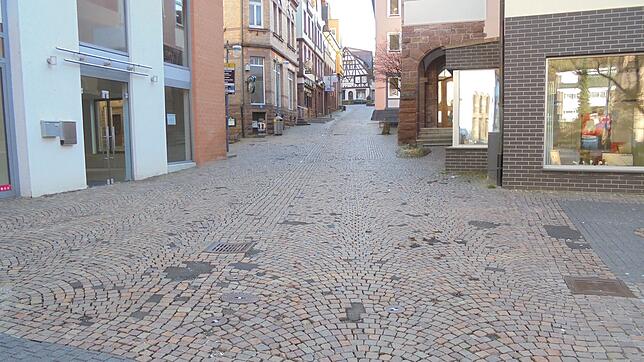 Die Schramberger Fußgängerzone – im Bild die Steige – wird saniert, trotz höherer Kosten. Bild: Martin Himmelheber