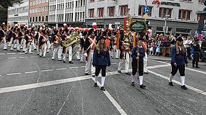 Die Stadtkapelle nimmt am bevorstehenden Sonntag am Trachten- und Schützenumzug beim Oktoberfest in München teil. Zuletzt war das im ...