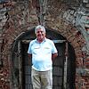 Werner Kramer sammelt Bilder und Dokumente zur Geschichte. Bild: Reinhard Valenta