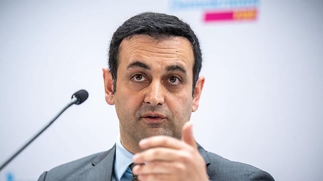FDP-Generalsekretär Bijan Djir-Sarai fordert: "Neu ankommende Kriegsflüchtlinge aus der Ukraine sollten künftig kein Bürgergeld mehr ...