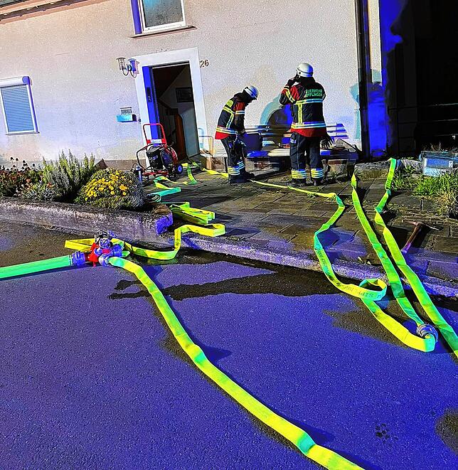 Die Feuerwehr rückte mit 47 Helferinnen und Helfern aus.