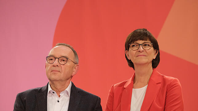 Soll am Freitag beim Parteitag in Berlin zur neuen Co-Vorsitzenden der SPD gewählt werden: Saskia Esken, 58).