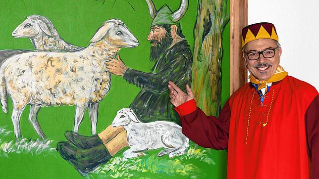 Thomas Bertsche ist Zunftmeister der Narrenzunft Schaflingen. Auf dem Bild zeigt er den Worbilo, die Traditionsfigur des Vereins.