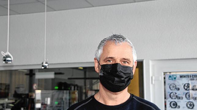Riedböhringens Ortschaftsrat Jürgen Weißer hat seinen Rücktritt erklärt. Er hatte vor einem Jahr eine schwere Corona-Infektion und kann ...