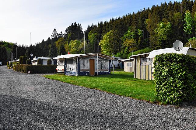 Stillstand herrscht auf dem Campingplatz wie in der Gaststätte. Die Inhaber warten auf die Öffnung der Grenzen und der Betriebe.