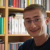 Philipp Klaiber: &bdquo;Auf städtischen Grünflächen wird zu radikal gemäht. Klar soll es gepflegt aussehen. Mit mir als OB würden die ...