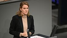 Die SPD-Abgeordnete Eichwede verteidigt die Rücknahme der Reform.