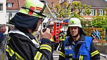 Die Kommunikation am Einsatzort wird künftig klarer und besser verständlich – dank neuer digitaler Sprechfunkgeräte. Das Bild entstand ...