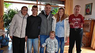 Unendlich dankbar ist die vom Wohnungsbrand betroffene Familie allen die sie unterstützt und geholfen haben und noch immer unterstützen. ...