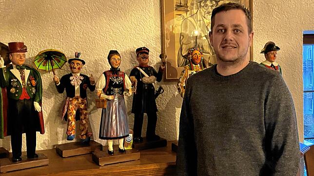 Der Zunftmeister der Narrenzunft Frohsinn, Alexander Dannecker, freut sich auf die Fasnet 2024. Mit ein paar geplanten Änderungen soll ...