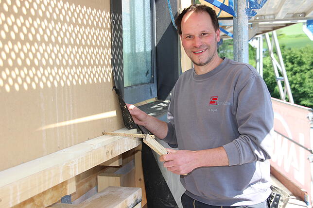 Nachwuchs findet Klaus Sigrist von KS Holzbau genug. Er weiß jedoch, dass das allgemeine Interesse am Handwerk weniger wird.