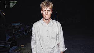 Der in Berlin lebende Autor Christian Mitzenmacher gastiert mit seinem Debütroman „Knallkrebse“ am Mittwochabend 24.¦September, im ...