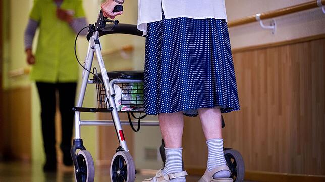 Ab 1. Januar 2024 erhöht sich die Zuzahlung zu den vollstationären Pflegekosten.