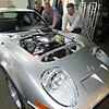 Siggi Prawatschke mit seinen Söhnen Steffen (links) und Lukas und dem neusten Projekt der Oldtimer begeisterten Familie: Ein Opel GT aus ...
