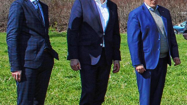 Betreiber Henning von Schwerin (von links) und die Investoren Per Nyström und Marc Bosserhoff freuen sich auf die Realisierung des ...