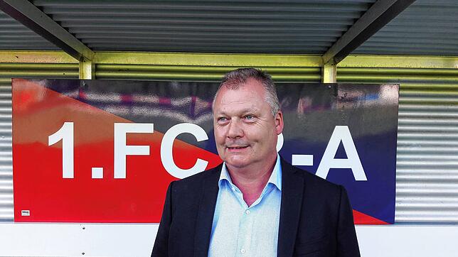 Peter Dreide, Präsident des Oberligisten 1. FC Rielasingen-Arlen. Bild: Markus Waibel