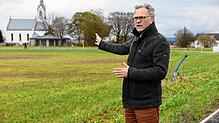 Noch braucht es hier viel Fantasie: Auf diesem Grundstück soll einmal das Bühlhäusle Quartier mit 30 Wohneinheiten entstehen, wie Roland ...