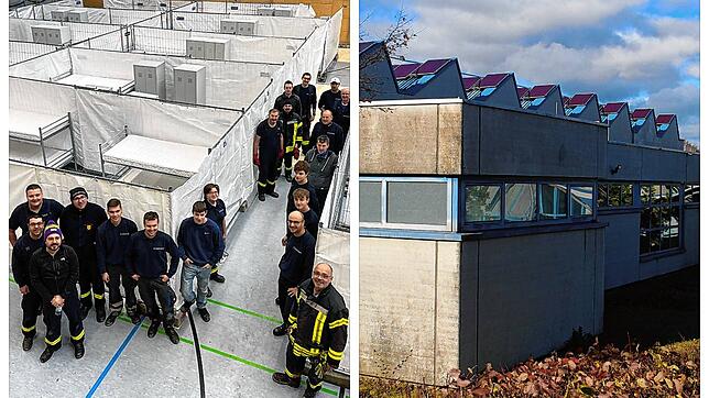 Es ist geschafft. Die Helfer, die in die Kreissporthalle eine provisorische Flüchtlingsunterkunft gebaut haben, stellen sich zum ...