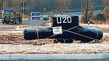 Ende Januar 2002 tauchte auf dem Rißtorf-Kreisel ein Probe-U-Boot auf. Wer es dort platziert hat, war unklar, doch es wurden die ...