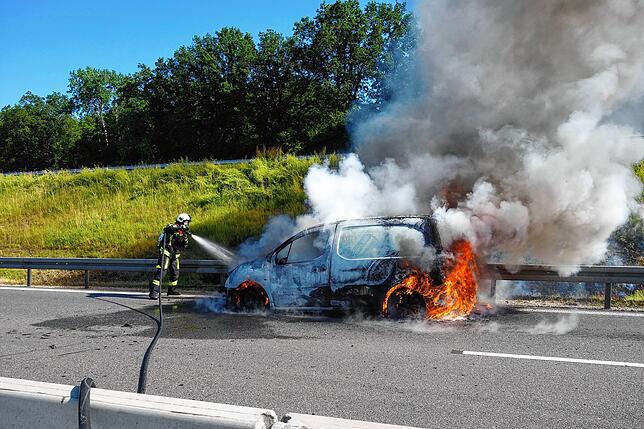 Die Freiwillige Feuerwehr Allensbach übernahm die Löscharbeiten.
