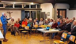 Bei der Versammlung der Bürgervereinigung Allmannsdorf-Staad (BAS) werden umstrittene Themen wie der geplante Edeka-Neubau mit Wohnungen ...