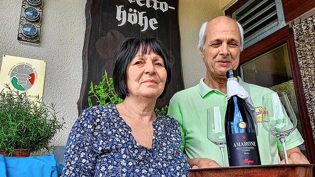 Seit 39 Jahren bewirten sie die Lorettohöhe in der Villinger Hammerhalde: Giuliana und Salvatore Medde. Ohne Pause haben sie den ...