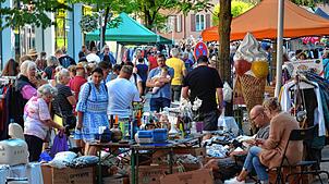 Attraktion für Jung und Alt, für Markdorfer und Besucher aus der gesamten Region bot der Flohmarkt mit Streedfood-Angebot.