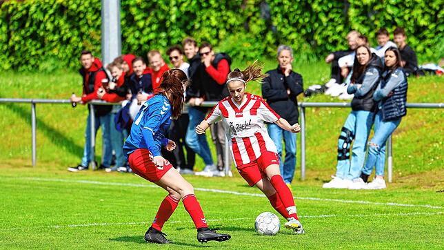 Bild : Die besten Bilder vom Finale der B-Juniorinnen zwischen Deggenhausertal und Konstanz-Wollmatingen