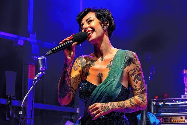 Rockabilly, Rock‘n Roll, Jive, Swing und Boogie gab es am Samstag Abend beim Kürbisfest auf dem Muslenplatz in Schwenningen. The Buffalo ...