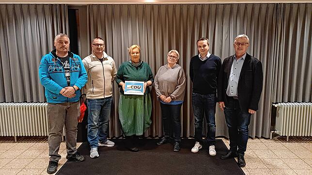 Die bei der Nominierungsversammlung anwesenden Kandidaten des CDU-Stadtverbands Laufenburg für die Ortschaftsratswahl in Luttingen (von ...