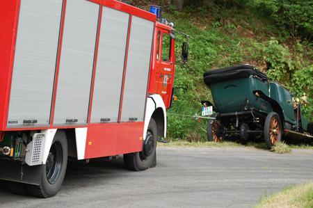 Bild 1: Oldtimer-Unfall fordert ein Todesopfer