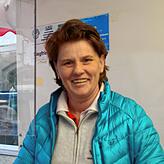 Darina Krauß verkauft vor allem Süßigkeiten