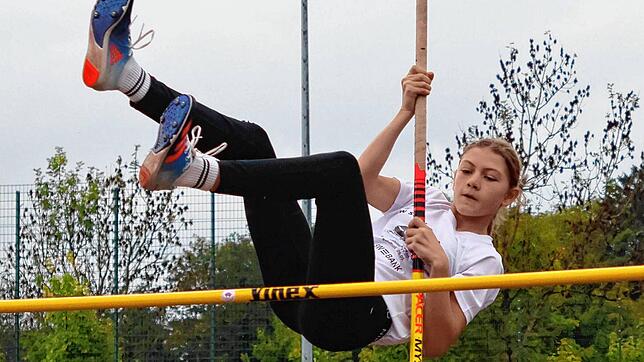 Linnea Sjöen (Engen) steigerte ihre Bestleistung deutlich. Foto: Winfried Herzig
