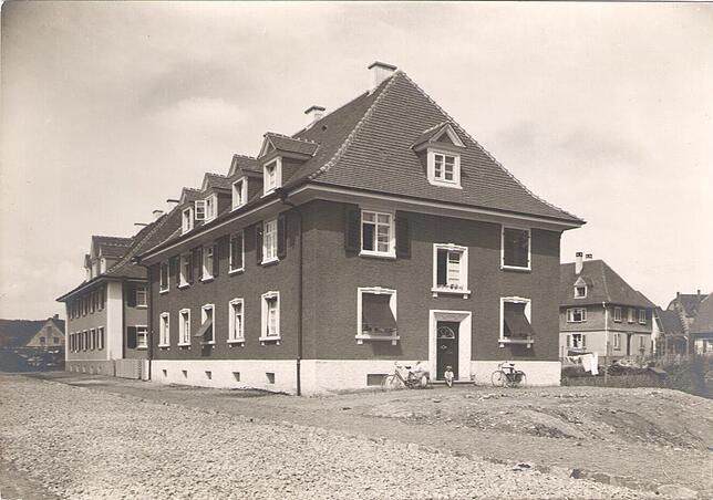 Auch die Häuser an der Konradin-Kreutzer-Straße sind typische für die 1920er Jahre.