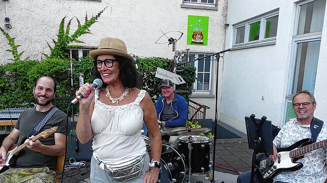 Bild : Musik und Kino beim Open Air in Bermatingen