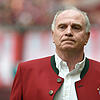 Uli Hoeneß im Stadion.