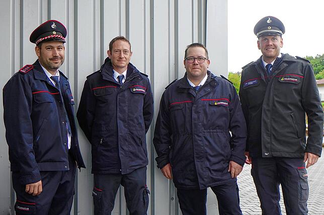 Die Leibertinger Feuerwehr ist mit ihrem neuen Fahrzeug und Feuerwehrhaus gut aufgestellt, darin sind sich die Feuerwehrkommandanten ...