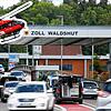 Der Grenzübergang zwischen Waldshut-Tiengen und Koblenz (CH): Die Bildercollage symbolisiert die grenzüberschreitende Zusammenarbeit der ...