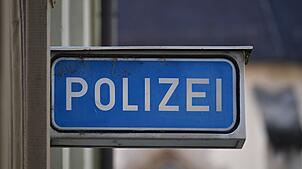 Die Polizei ermittelt jetzt nach den Unbekannten. (Symbolbild)