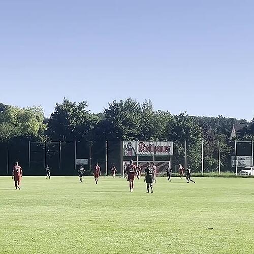 In der 88. Spielminute kann Clemens für den FCU sogar noch zum vier zu 2 nachlegen