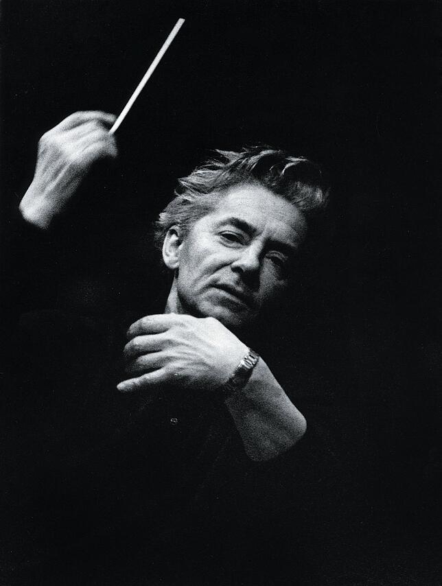 Eines der bekanntesten Fotos aus dem Archiv Lauterwasser, ein Porträt von Herbert von Karajan.