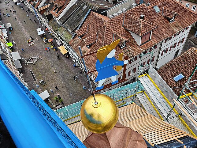 Bild 24: Das untere Tor hat einen neuen Glockenturm! Das sind die spektakulärsten Bilder der Montage