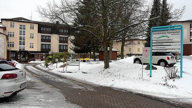 Der Eingangsbereich der Fachkliniken Sonnenhof in Höchenschwand. Die Einrichtung startet am 1. März unter neuer Geschäftsführung.