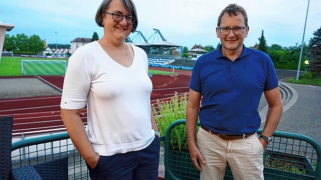 Alexandra Moosherr und Hans-Peter Schorpp sorgen als Vizepräsidentin und Beisitzer im derzeit vierköpfigen VfB-Präsidium seit zwei ...