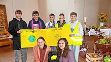 Den Erntedank-Gottesdienst in Furtwangen gestalten Konfirmanden und Jugendliche mit. Foto: Siegfried Kouba